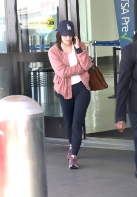 lax290519-010.jpg