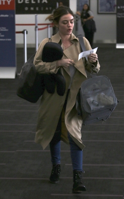 lax300318-010.jpg
