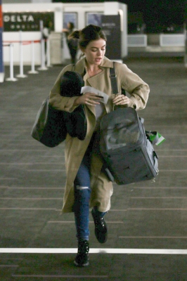 lax300318-027.jpg