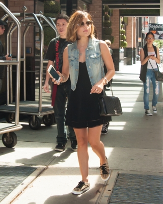 leavinghotel070815-004.jpg