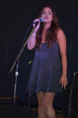 livoniahs040913-001.jpg