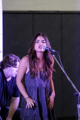 livoniahs040913-006.jpg
