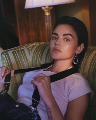 lucy-2~0.jpg