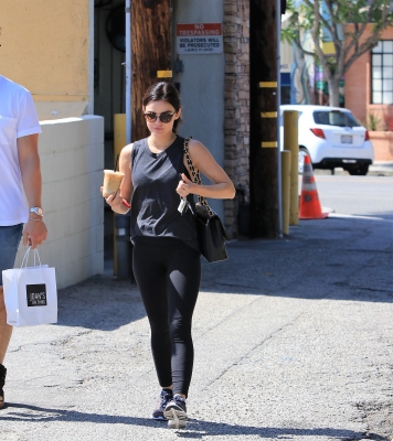 lucyandjayson290618-015.jpg