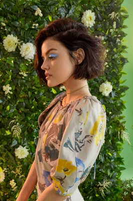 UHQ
