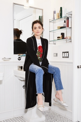 HQ
