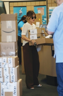 lucyoutinla16032022-008.jpg