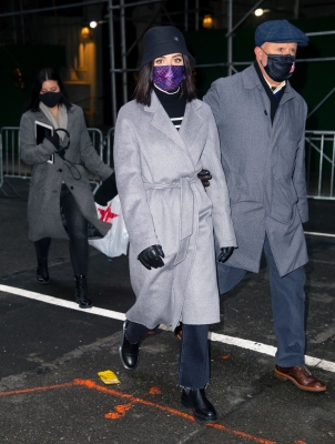 HQ
