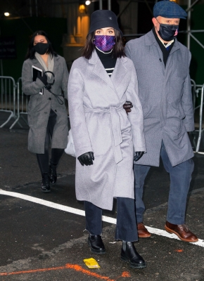 HQ
