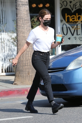 makesamorningcoffeeruninLA_011.jpg