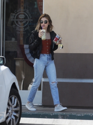 HQ
