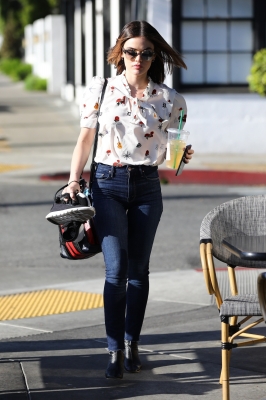 HQ
