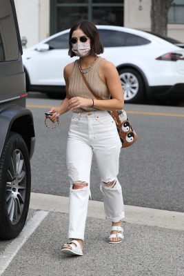 outbh110821-024.jpg