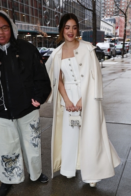 outdrewbshownyc160124-035.JPG