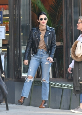 outforcoffeenyc121019-005.jpg