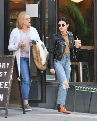 outforcoffeenyc121019-010.jpg