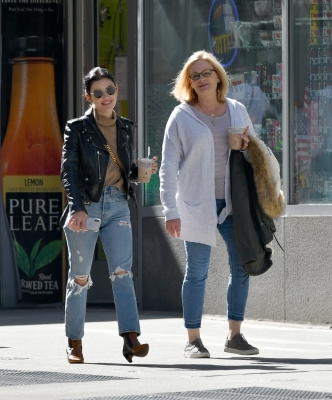 outforcoffeenyc121019-016.jpg
