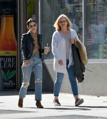 outforcoffeenyc121019-017.jpg
