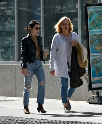 outforcoffeenyc121019-025.jpg