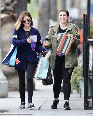 HQ
