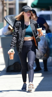 outinla090618-016.jpg