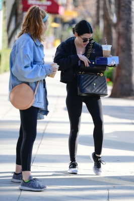 outinla120120-022.jpg