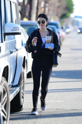 outinla120120-030.jpg