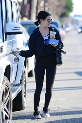 outinla120120-037.jpg