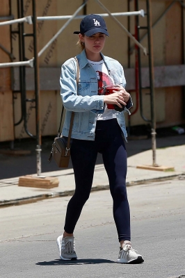 HQ
