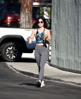 outinla150918-002.jpg