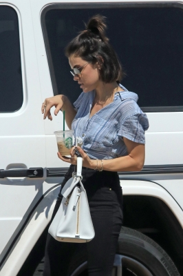 HQ
