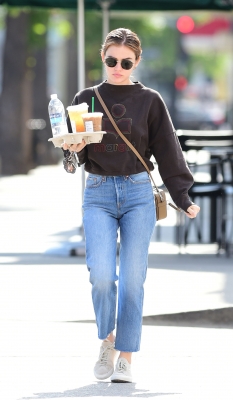 HQ

