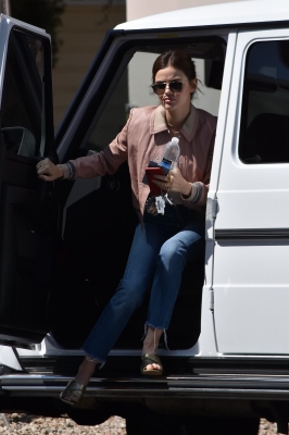 outinla190618-025.jpg