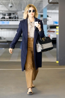 outinla210219-016.jpg