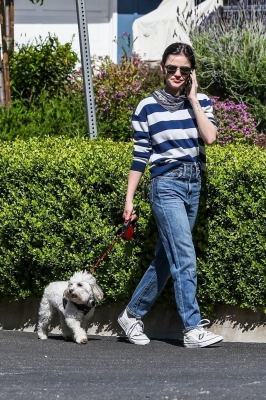 outinla210420-001.jpg