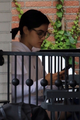 outinla260619-001.jpg