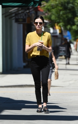 outinla27062017-002.jpg