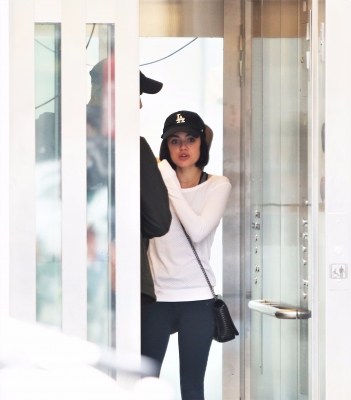 outinvancouver100917-003.jpg