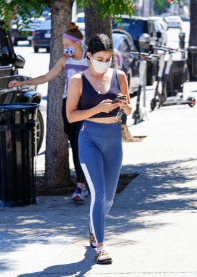 outsidegymla030720-002.jpg