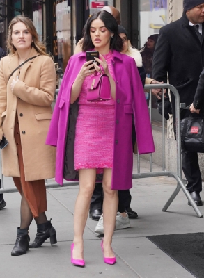 HQ
