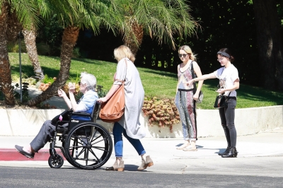 outwithherfamily210918-035.jpg