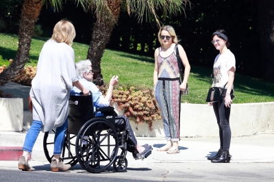 outwithherfamily210918-038.jpg