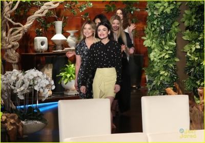 pll-cast-ellen-appearance-today-lucy-pet-store-run-05.JPG