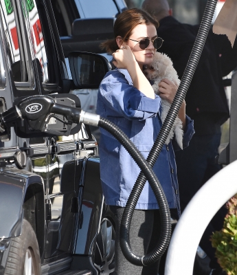 seenatthegasstationinstudiocity100221_029.jpg