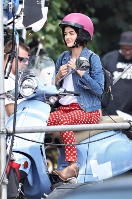 HQ
