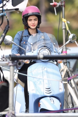 HQ
