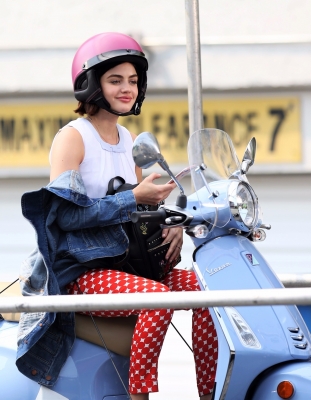 HQ
