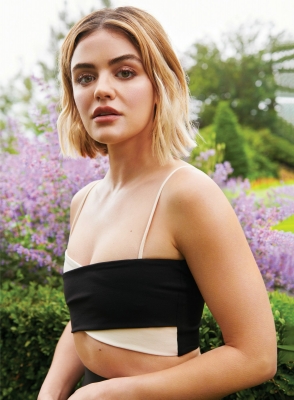 shapemag2021-006.jpg