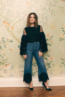 HQ
