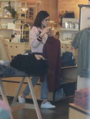 HQ
